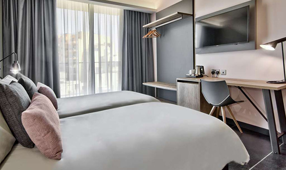 Number 11, by Accor